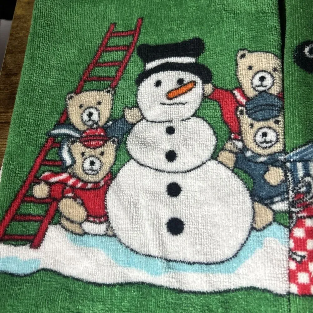 Hiltex Christmas holiday hand towels set of 2 Snowman Santa Gifts Bears Green